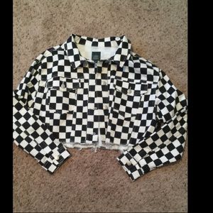 🔲 checkered jacket